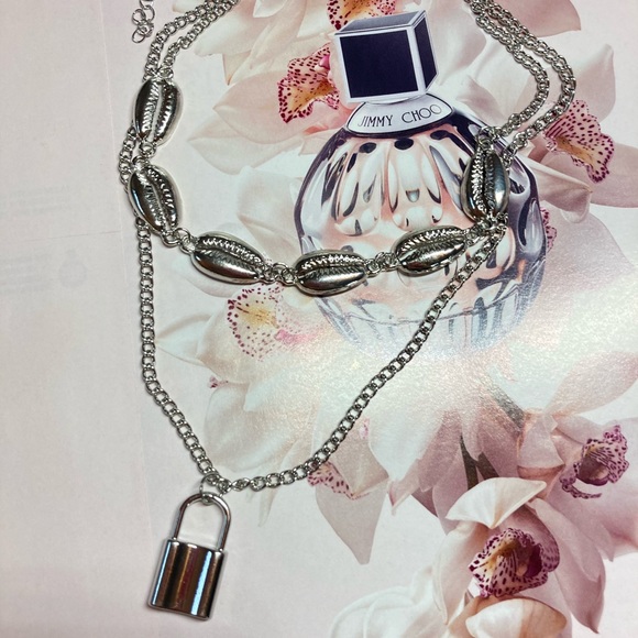 Fashion Chunky Silver Lock Shell Necklace - Picture 3 of 4